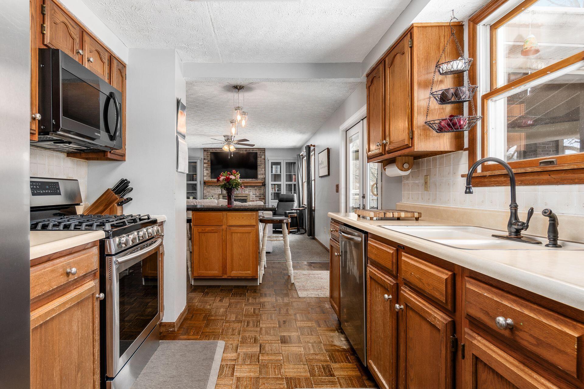 632 Bridgewater Court, Westerville, Ohio image 25