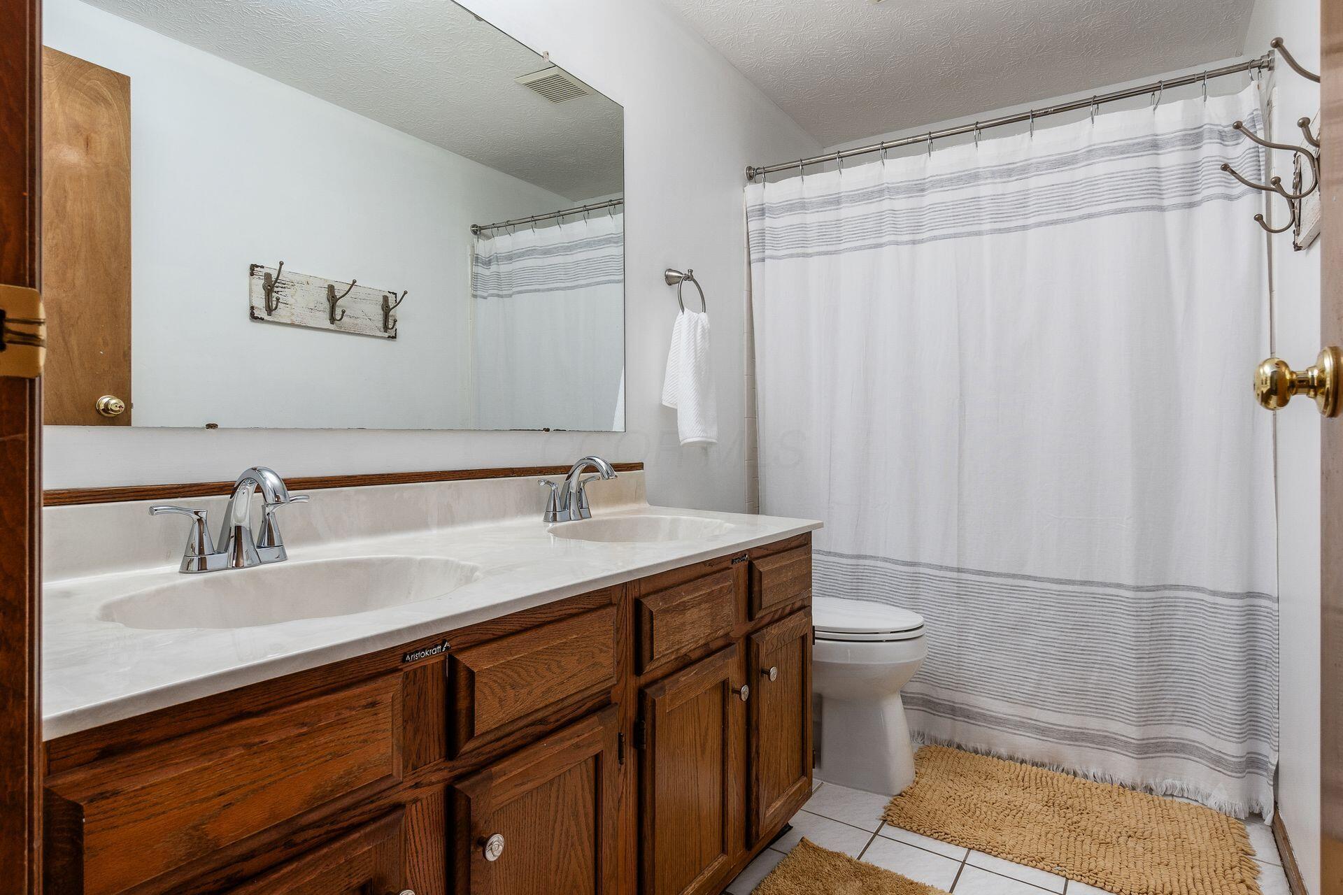 632 Bridgewater Court, Westerville, Ohio image 42