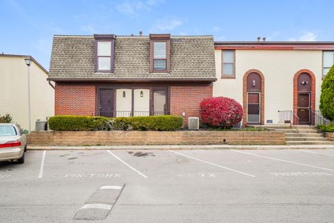 Photo of 6572 San Miguel Place, Reynoldsburg, OH 43068 (MLS # 225043637)