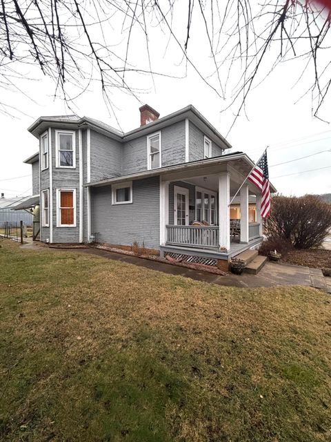 Photo of 925 N Columbus Street, Lancaster, OH 43130 (MLS # 226006225)