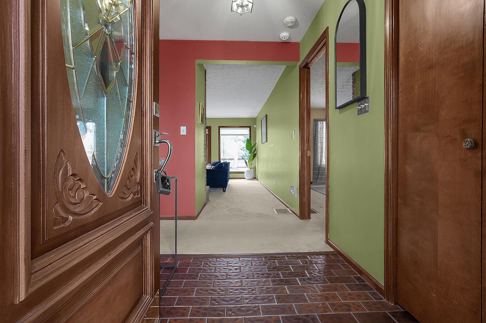 808 Southridge Drive, Mount Vernon, Ohio image 8