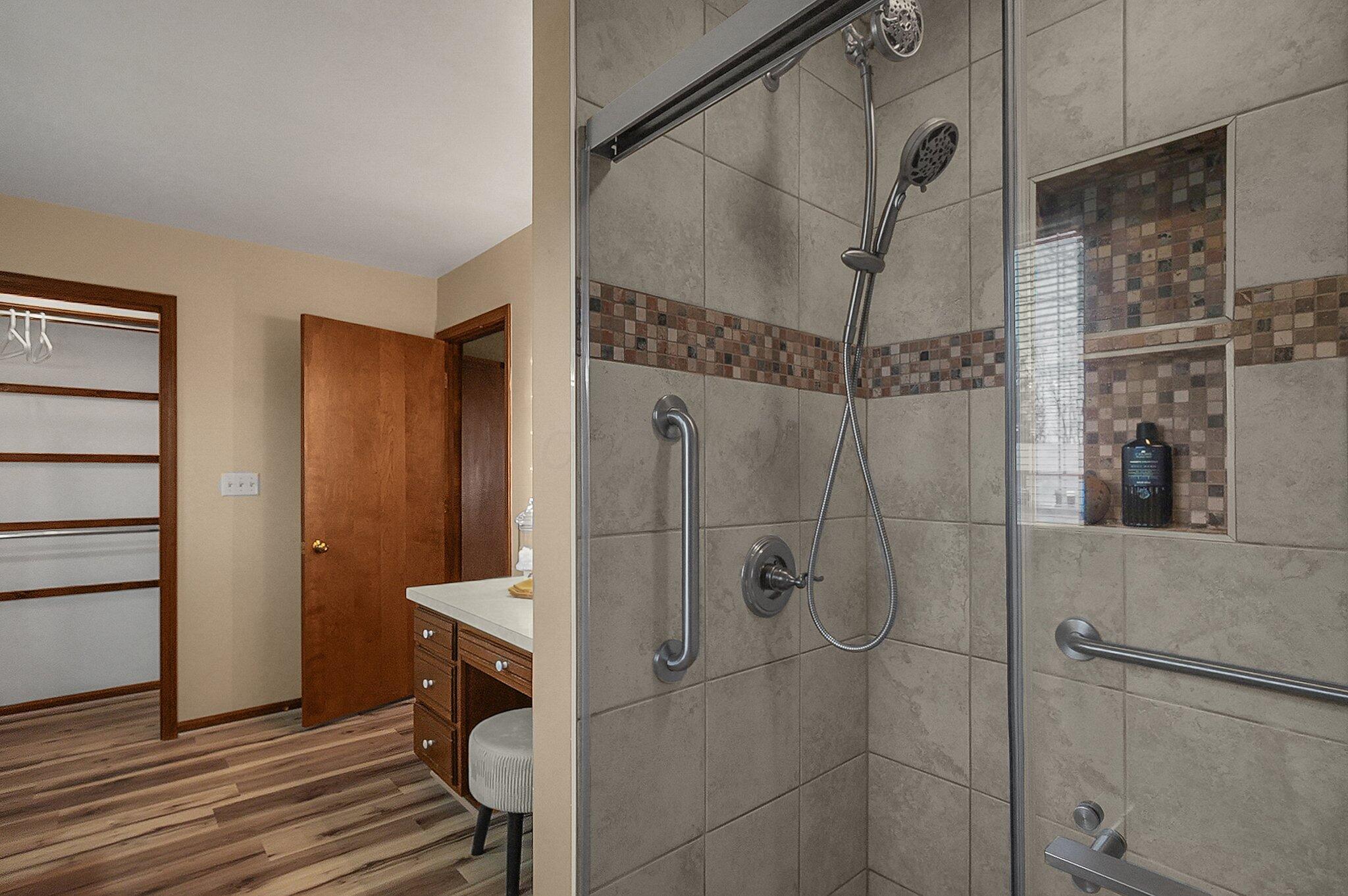 808 Southridge Drive, Mount Vernon, Ohio image 24
