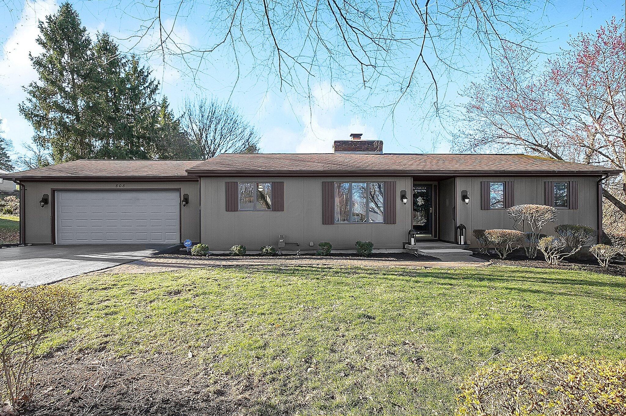 808 Southridge Drive, Mount Vernon, Ohio image 4
