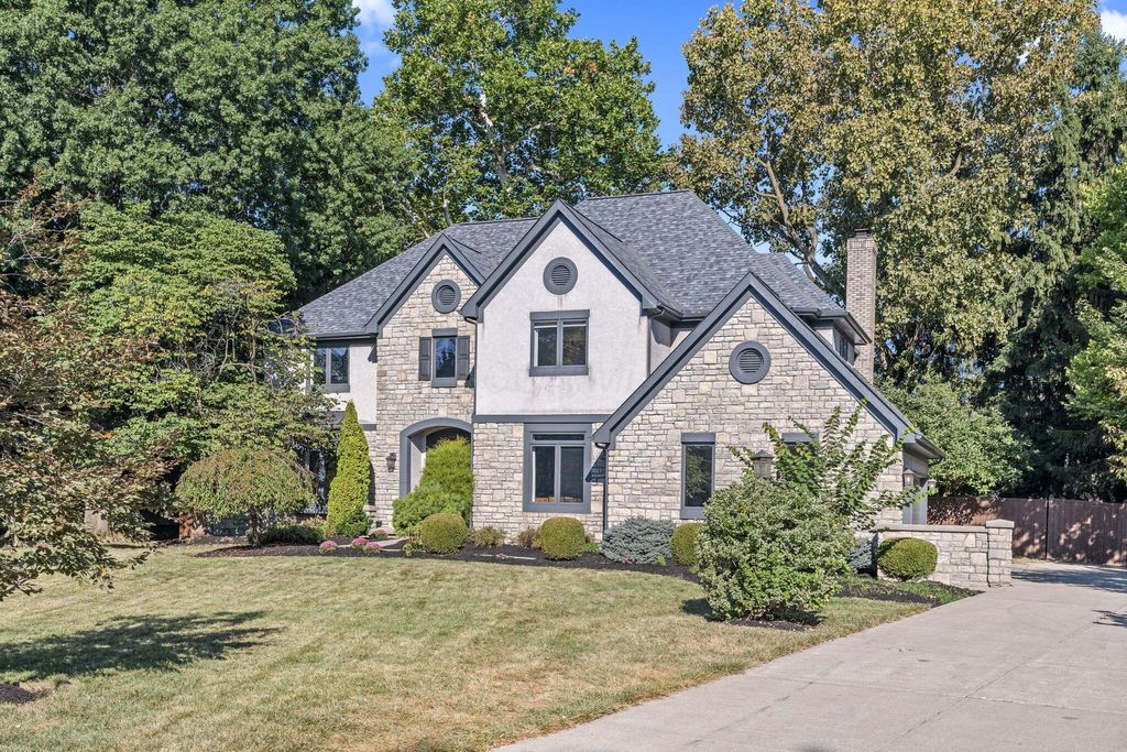 Photo of 7025 Perry Place, Worthington, OH 43085 (MLS # 225035183)