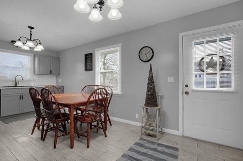 Tiny photo for 701 Washington Avenue, Lancaster, OH 43130 (MLS # 226002424)