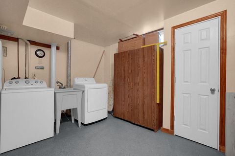 Tiny photo for 701 Washington Avenue, Lancaster, OH 43130 (MLS # 226002424)