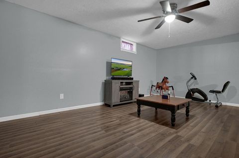 Tiny photo for 701 Washington Avenue, Lancaster, OH 43130 (MLS # 226002424)