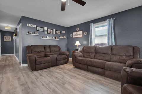 Tiny photo for 701 Washington Avenue, Lancaster, OH 43130 (MLS # 226002424)