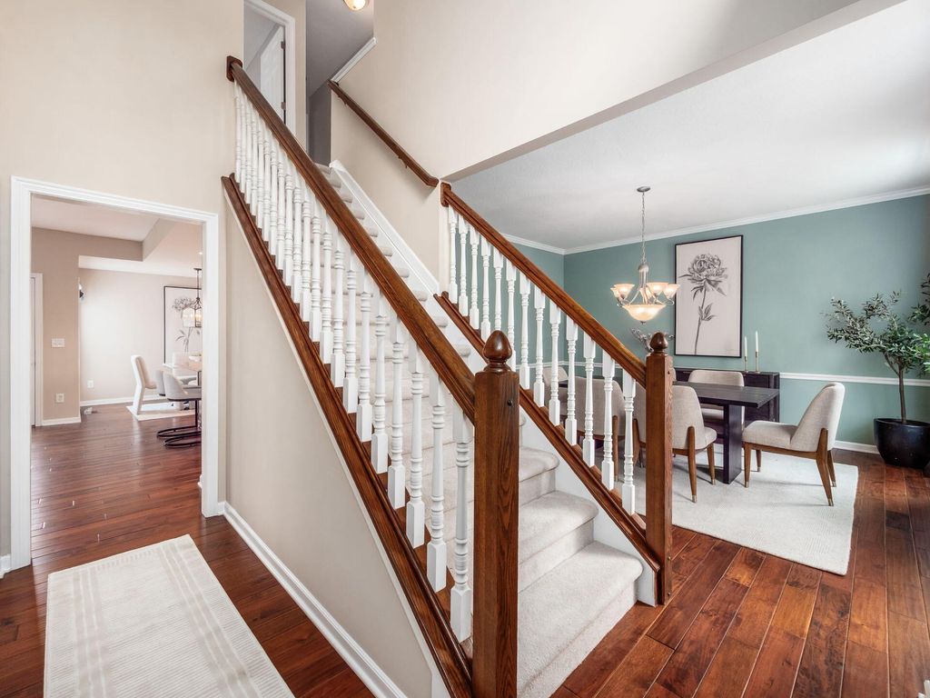 Photo of 7825 Wiltshire Drive, Dublin, OH 43016 (MLS # 226008269)