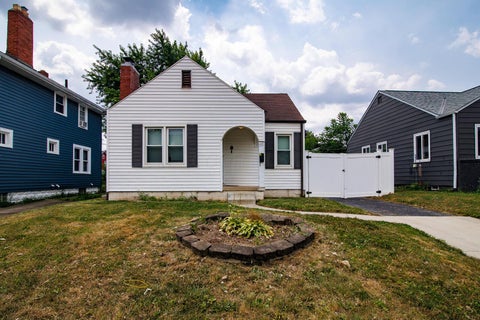 Photo of 555 Nashoba Avenue, Columbus, OH 43223 (MLS # 226033810)
