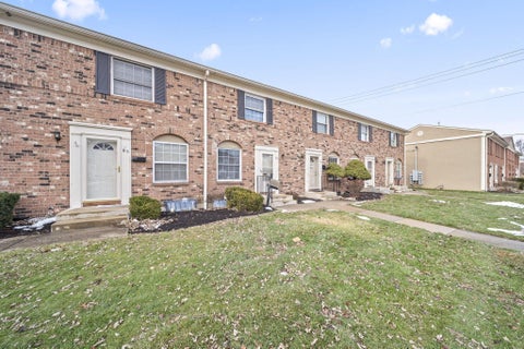Photo of 87 Tarryton Court W 18D #18D, Columbus, OH 43228 (MLS # 226033775)