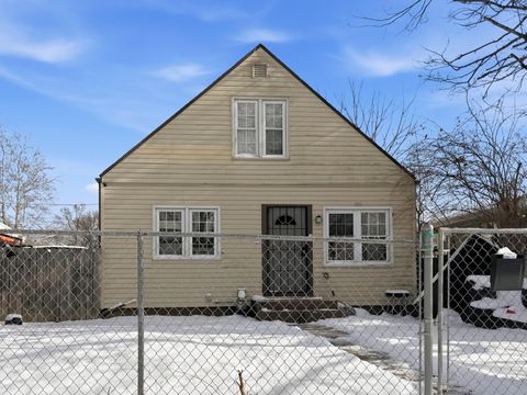 Photo of 2928 Azelda Street, Columbus, OH 43224 (MLS # 225045710)