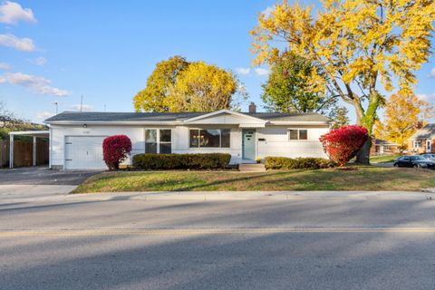 Photo of 3140 Kingston Avenue, Grove City, OH 43123 (MLS # 225042031)