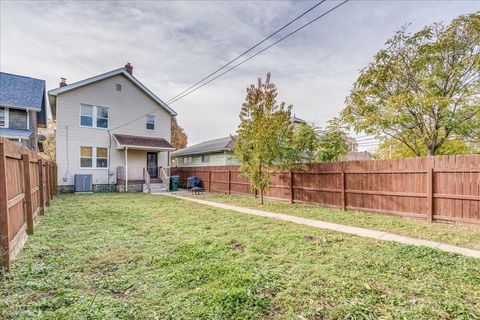 Tiny photo for 464 E Hinman Avenue, Columbus, OH 43207 (MLS # 225041921)