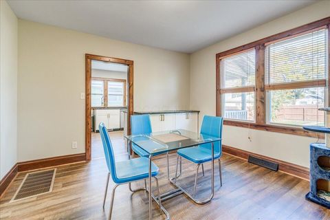 Tiny photo for 464 E Hinman Avenue, Columbus, OH 43207 (MLS # 225041921)