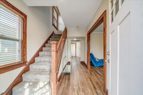 Tiny photo for 464 E Hinman Avenue, Columbus, OH 43207 (MLS # 225041921)