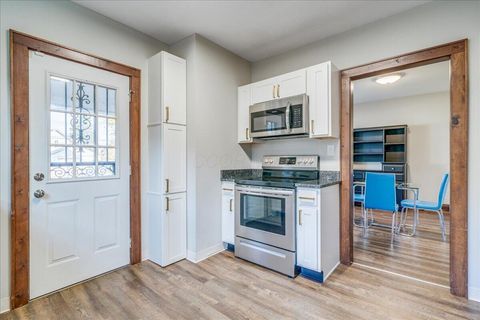 Tiny photo for 464 E Hinman Avenue, Columbus, OH 43207 (MLS # 225041921)