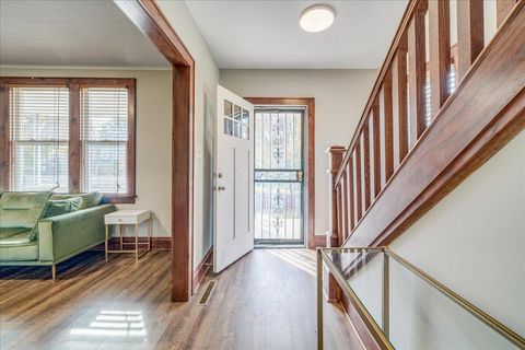 Tiny photo for 464 E Hinman Avenue, Columbus, OH 43207 (MLS # 225041921)