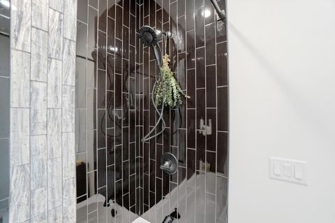 Tiny photo for 406 St Clair Avenue, Columbus, OH 43203 (MLS # 225045201)