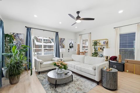 Tiny photo for 406 St Clair Avenue, Columbus, OH 43203 (MLS # 225045201)