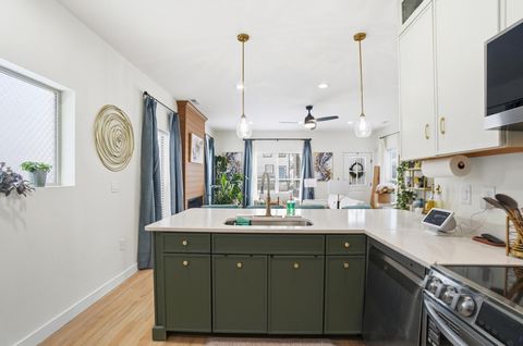 Tiny photo for 406 St Clair Avenue, Columbus, OH 43203 (MLS # 225045201)