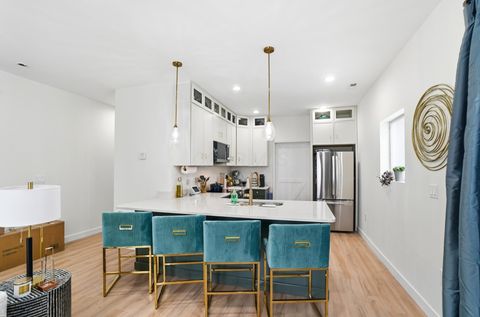 Tiny photo for 406 St Clair Avenue, Columbus, OH 43203 (MLS # 225045201)