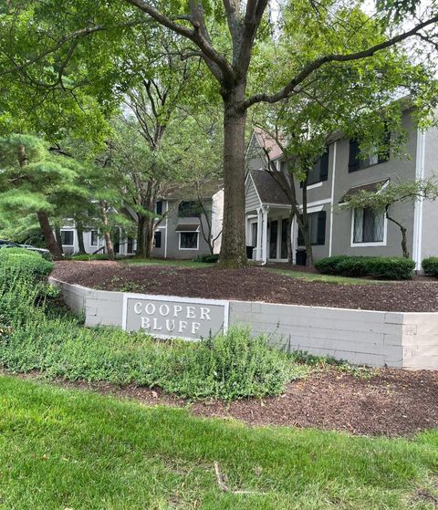 Photo of 3001 Cooper Bluff Drive, Columbus, OH 43231 (MLS # 225025819) Photo of 3001 Cooper Bluff Drive, Columbus, OH 43231 (MLS # 225025819)