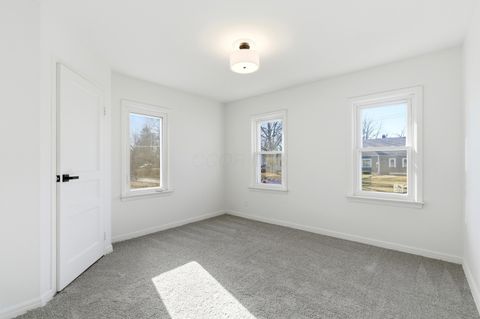 Tiny photo for 1582 Vendome Drive S, Columbus, OH 43219 (MLS # 226002960)