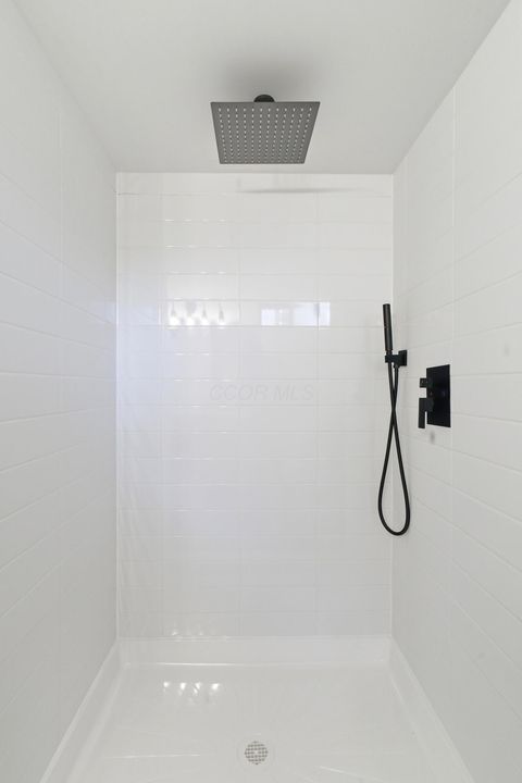 Tiny photo for 1582 Vendome Drive S, Columbus, OH 43219 (MLS # 226002960)