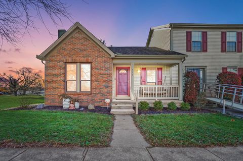 Photo of 925 Crofton Place, Reynoldsburg, OH 43068 (MLS # 225042957)