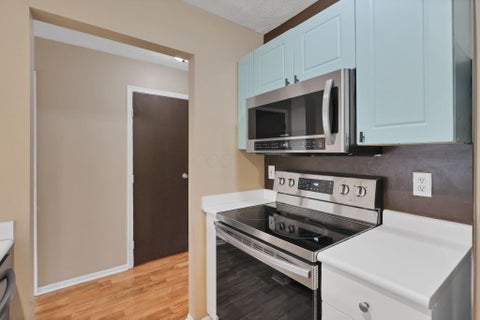 Tiny photo for 4693 Athalia Drive 23D #23D, Columbus, OH 43228 (MLS # 226032960)