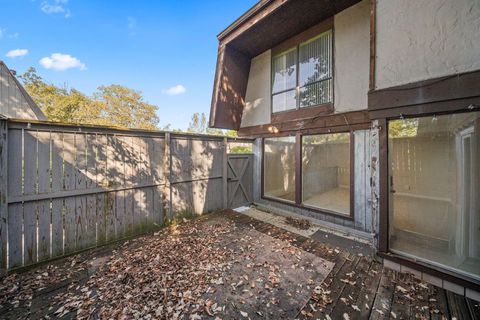 Tiny photo for 5475 Worthington Forest Pl Place, Columbus, OH 43229 (MLS # 225037698)