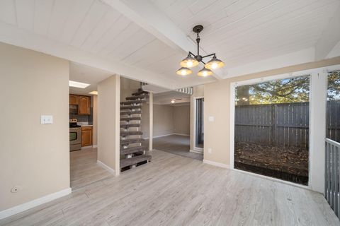 Tiny photo for 5475 Worthington Forest Pl Place, Columbus, OH 43229 (MLS # 225037698)