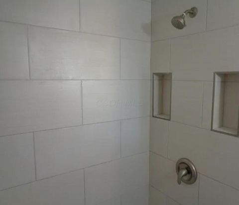 Tiny photo for 1070 E 16th Avenue, Columbus, OH 43211 (MLS # 226007340)