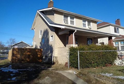 Photo of 1070 E 16th Avenue, Columbus, OH 43211 (MLS # 226007340)