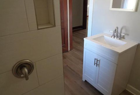 Tiny photo for 1070 E 16th Avenue, Columbus, OH 43211 (MLS # 226007340)