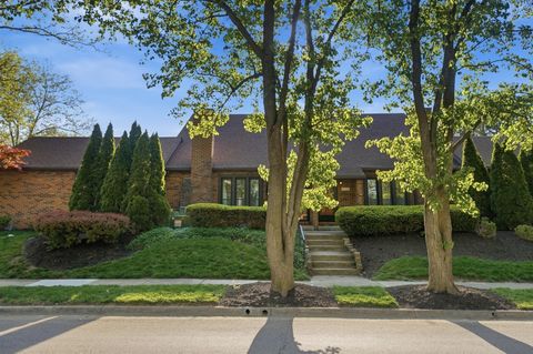 Photo of 4764 Coach Road 15 #15, Columbus, OH 43220 (MLS # 226014362)