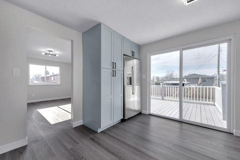 Tiny photo for 662 Bartfield Drive, Columbus, OH 43207 (MLS # 225045208)