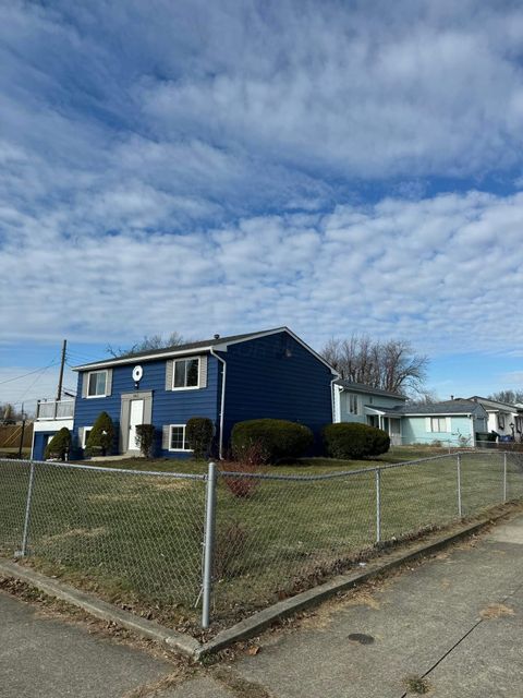Tiny photo for 662 Bartfield Drive, Columbus, OH 43207 (MLS # 225045208)