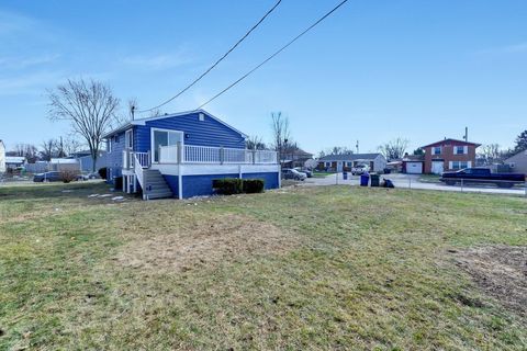 Tiny photo for 662 Bartfield Drive, Columbus, OH 43207 (MLS # 225045208)