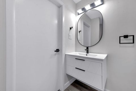 Tiny photo for 662 Bartfield Drive, Columbus, OH 43207 (MLS # 225045208)