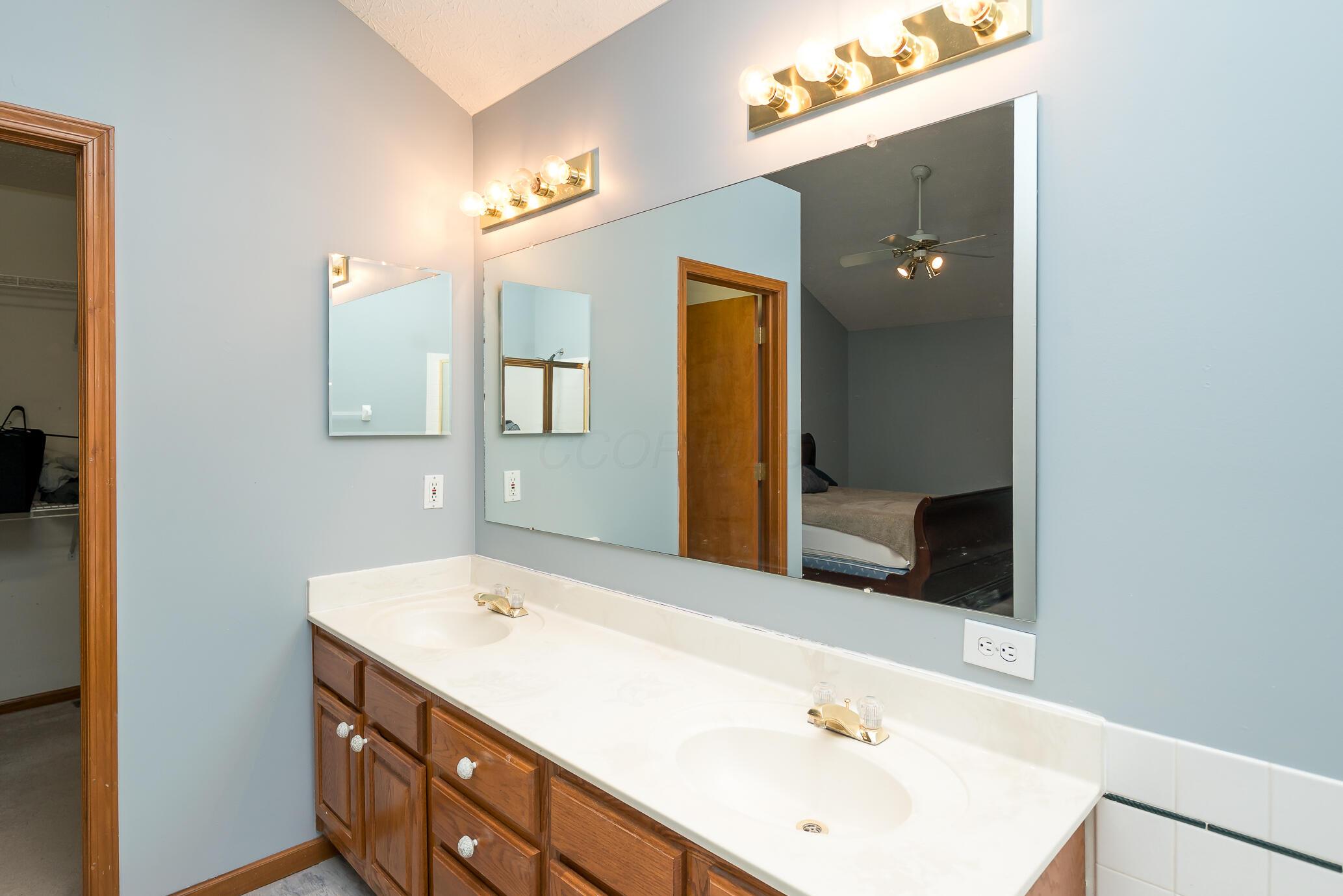 5110 Peach Canyon Drive, Canal Winchester, Ohio image 23