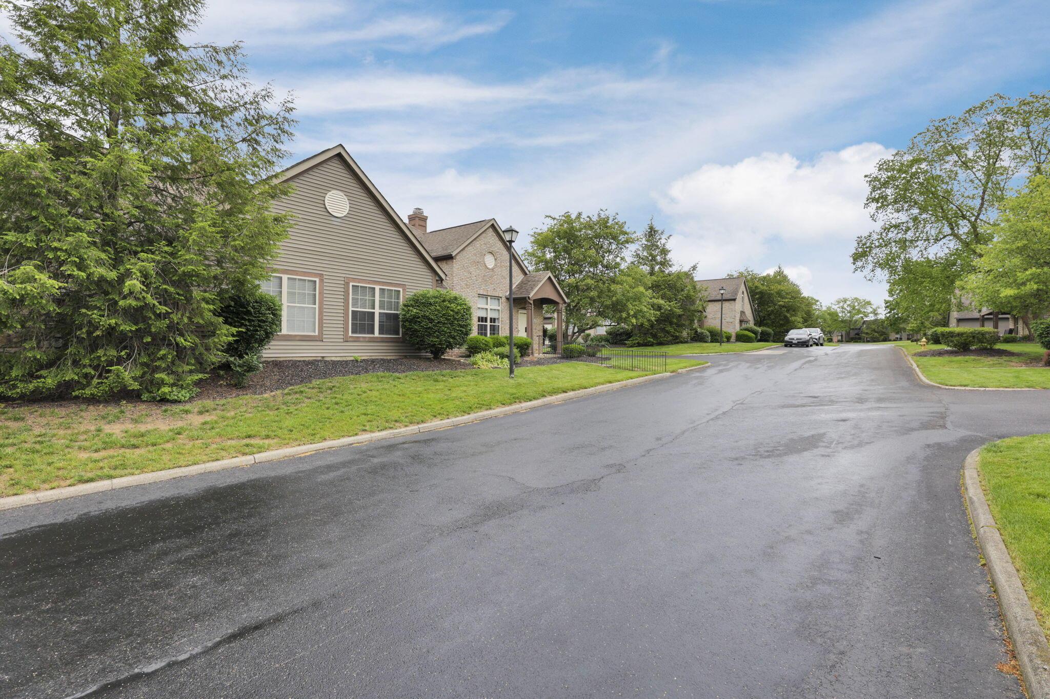 7706 Redman Lane, Reynoldsburg, Ohio image 4