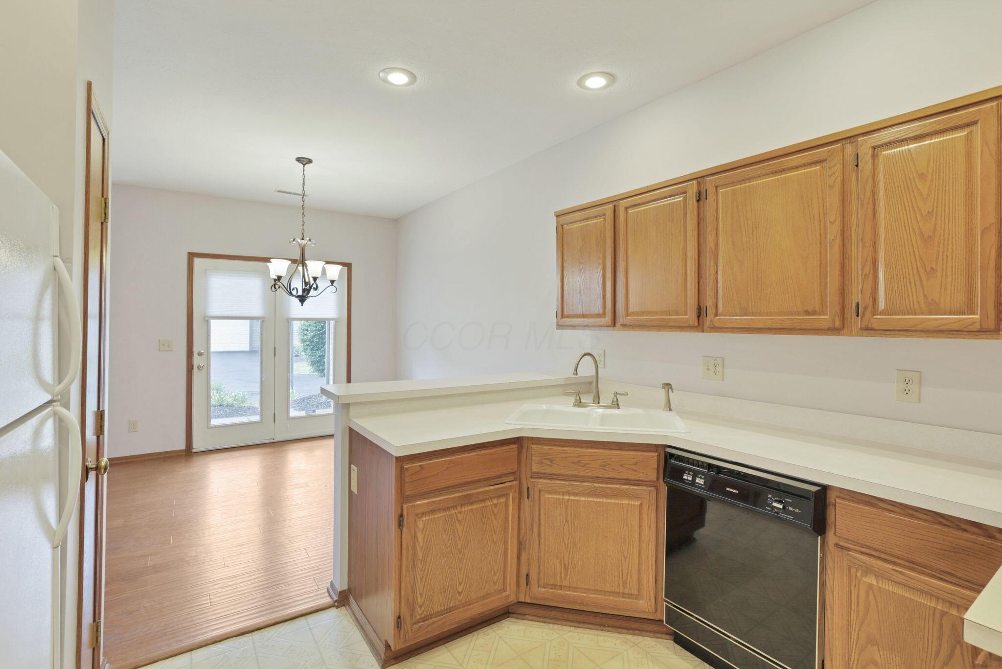 7706 Redman Lane, Reynoldsburg, Ohio image 21