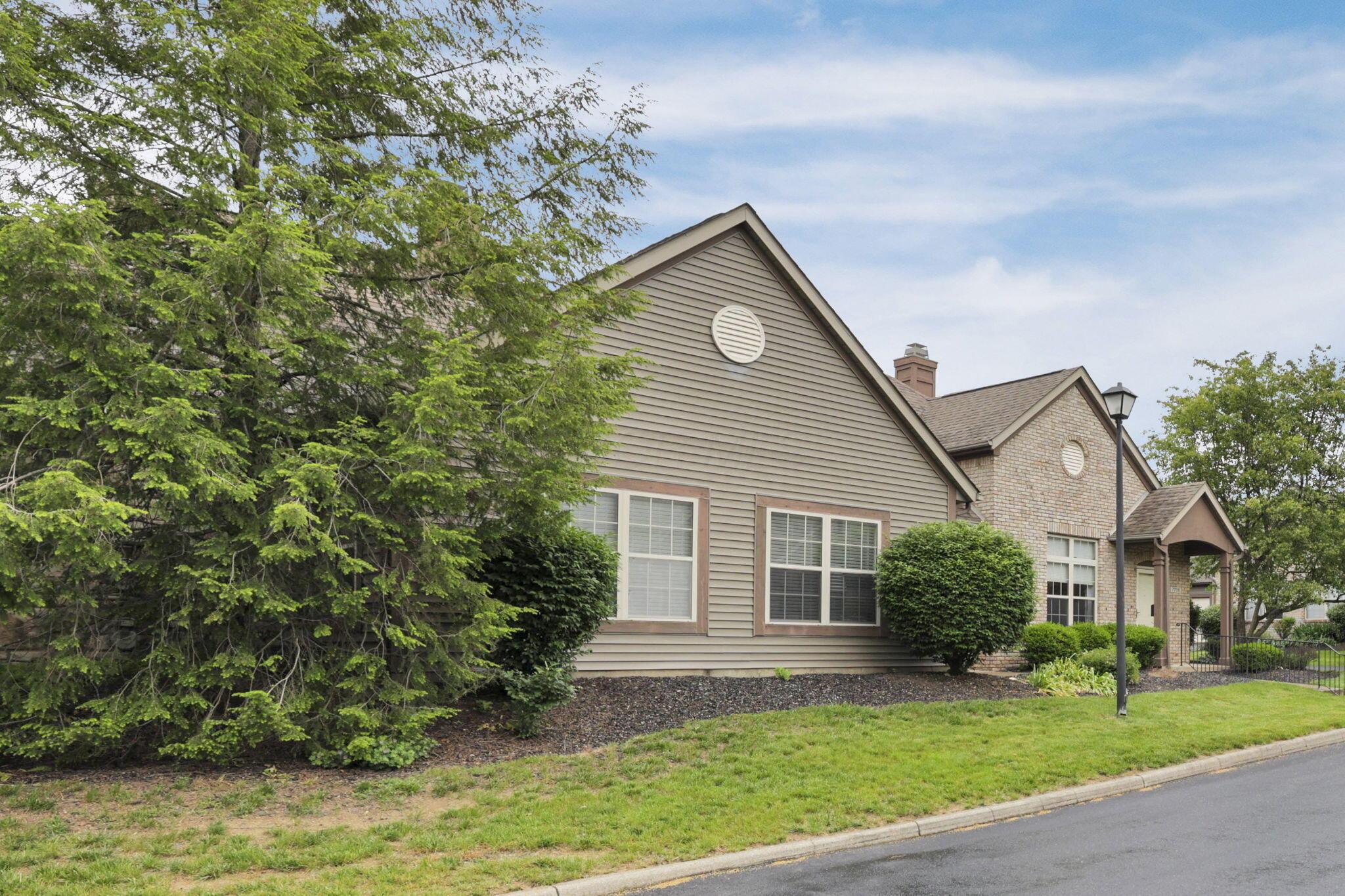 7706 Redman Lane, Reynoldsburg, Ohio image 3