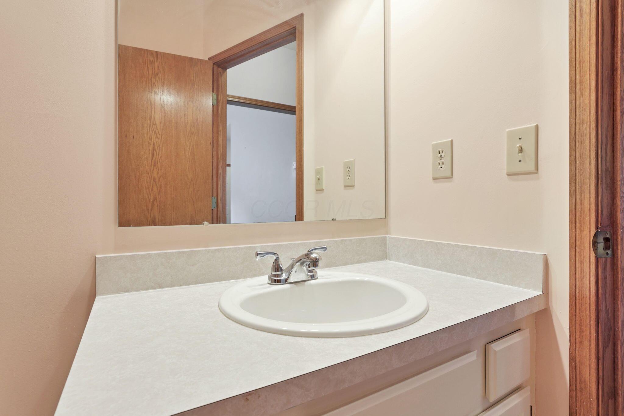 7706 Redman Lane, Reynoldsburg, Ohio image 26