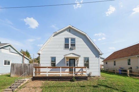 Tiny photo for 536 Jackson Street, Nelsonville, OH 45764 (MLS # 226040333)