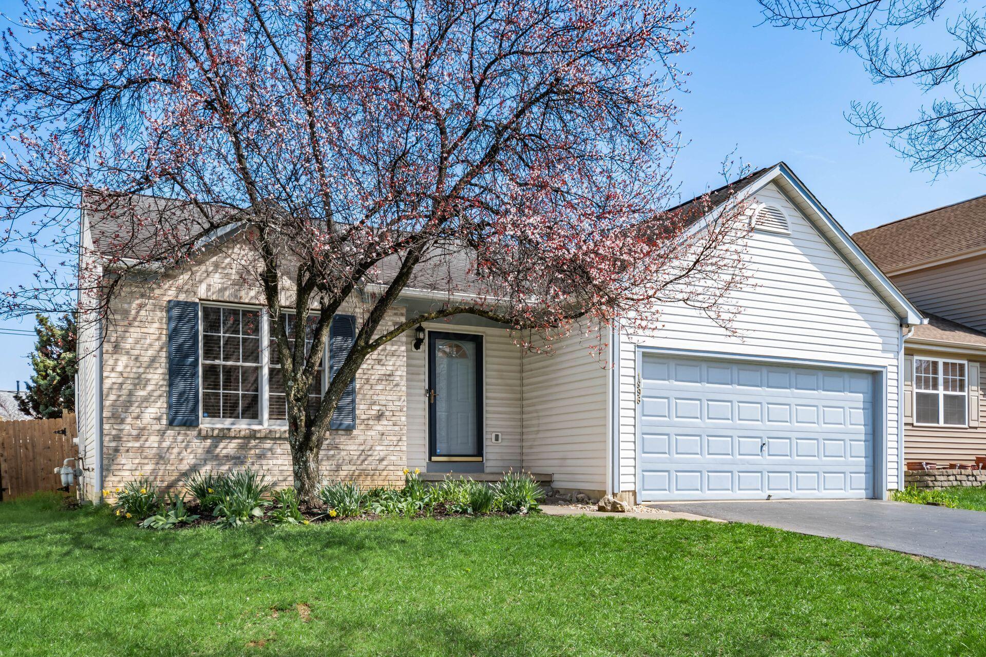 1896 Forestwind Drive, Grove City, Ohio image 6