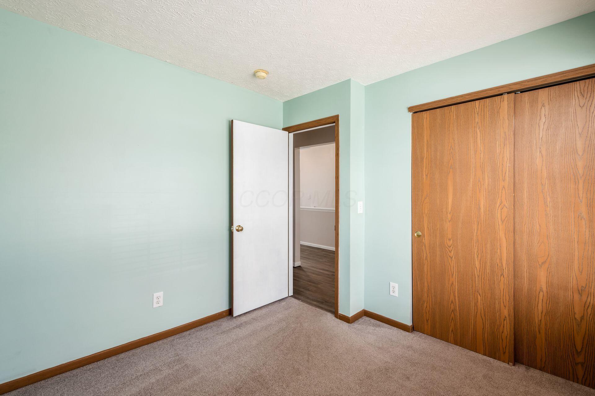 1896 Forestwind Drive, Grove City, Ohio image 23