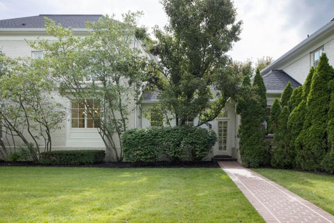 Tiny photo for 7300 Waterston, New Albany, OH 43054 (MLS # 226036491)